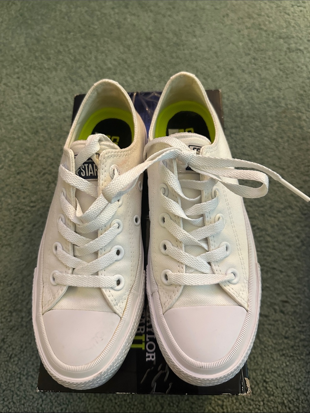 NEW Chuck Taylor II Converse White Low Top Canvas Sneakers